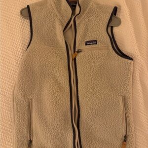 Patagonia Off-White Fleece Vest